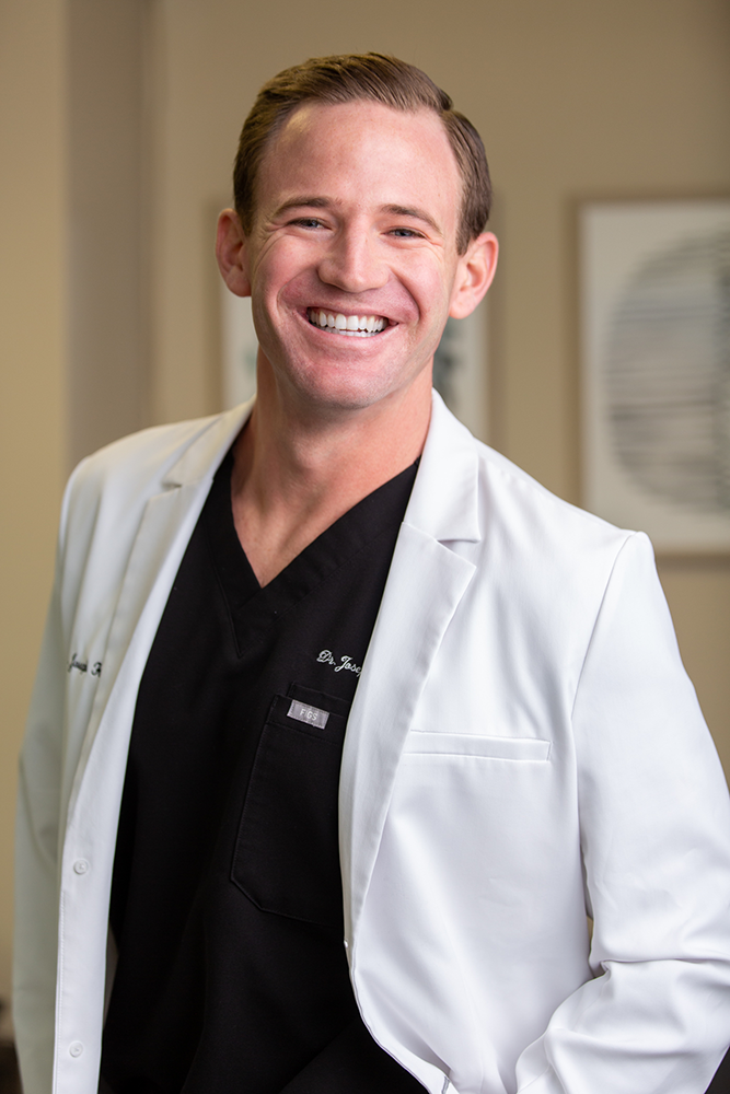 Meet the Team Dr. Houlik